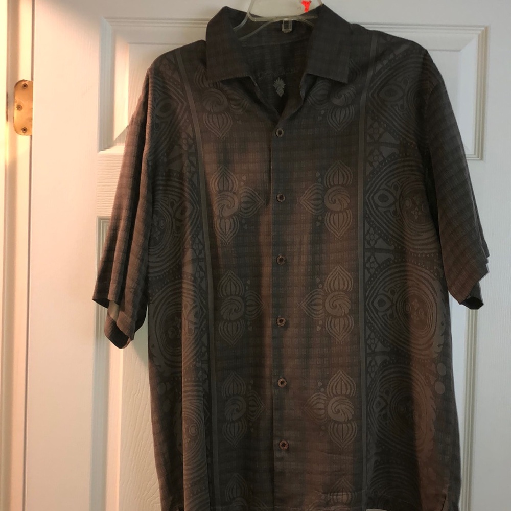 Tommy Bahama men’s large 100% silk shirt